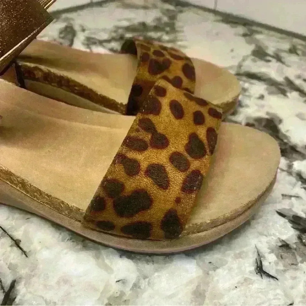 Pierre Dumas Chantel Leopard Cheetah Brown and Beige Wedges - Picture 4 of 10